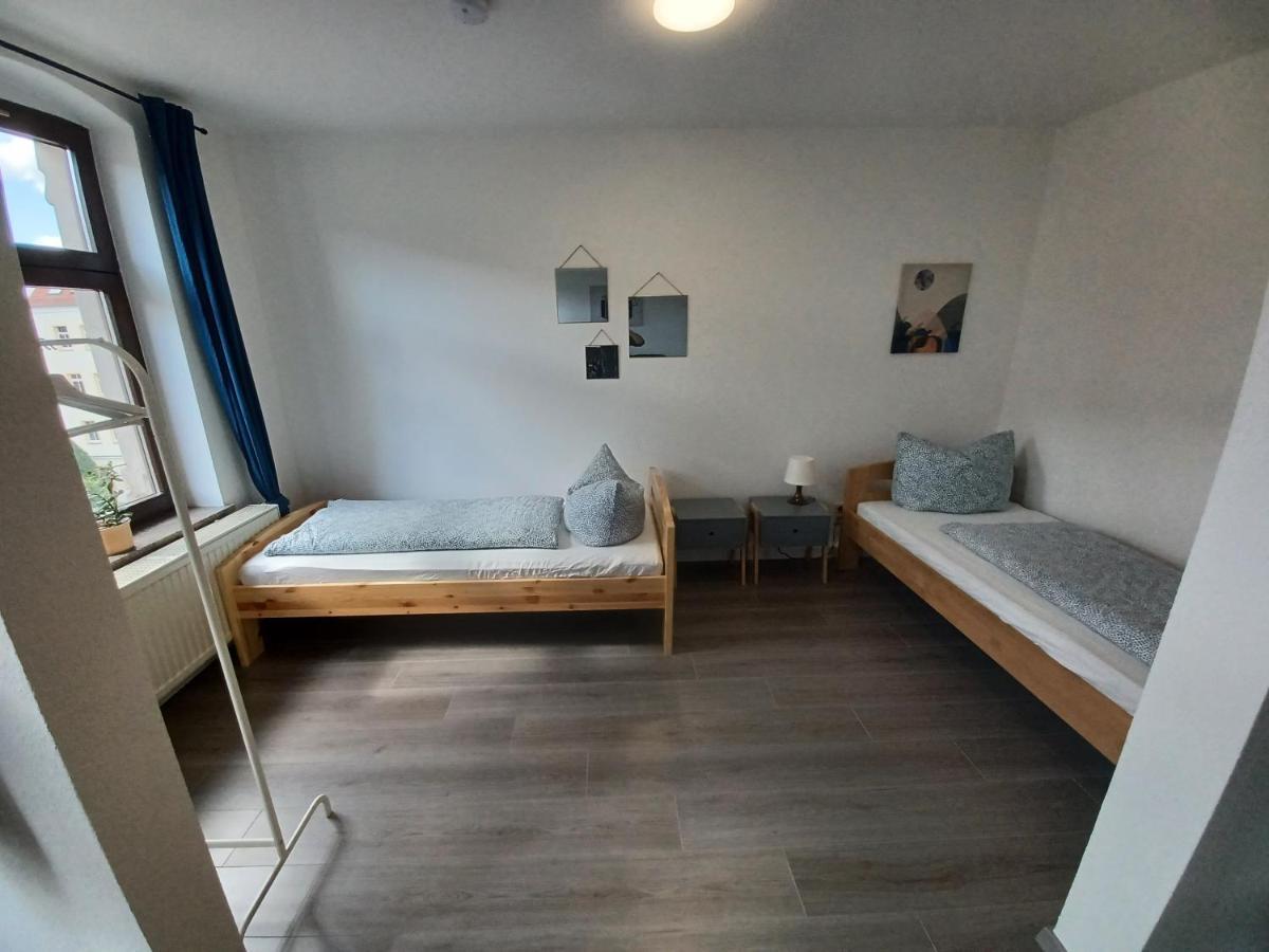 L118 Vermietungen Zwickau Buitenkant foto