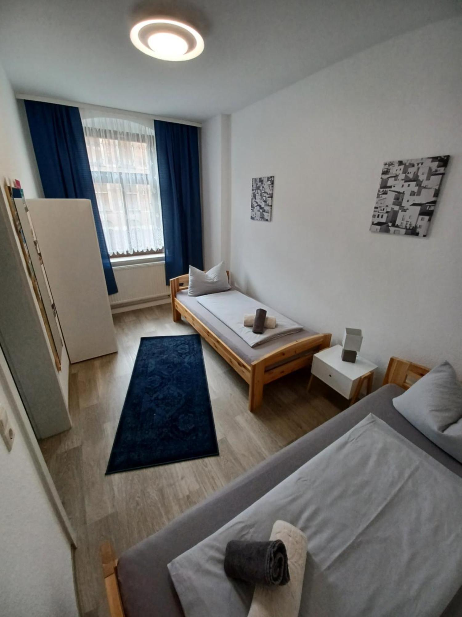 L118 Vermietungen Zwickau Buitenkant foto